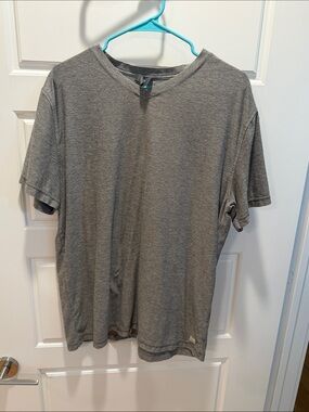 Vuori Men's Short Sleeve Crew Tee - Gray